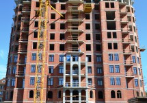 31.07.2017. Кирпичная кладка 10 эт, устройство перегородок 7-8 эт