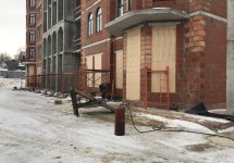15.02.2018. Установка строительных лесов для фасадных работ